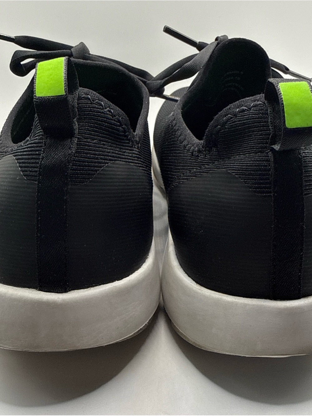 Oofos Oomg Sport LS Women's Size 9.5 Black Recovery Shoes Comfort Runs Small - Picture 3 of 12